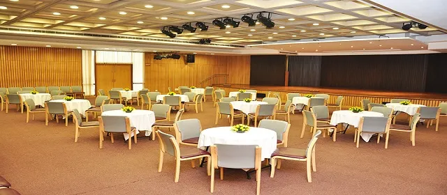 Regency Palms Palm Beach gallery image 4