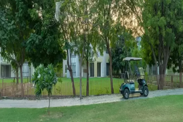 Savvy Kensville Golf Living gallery image 6