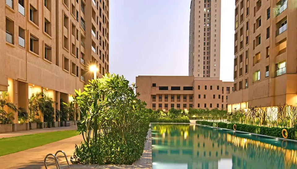 Rustomjee Urbania gallery image 7